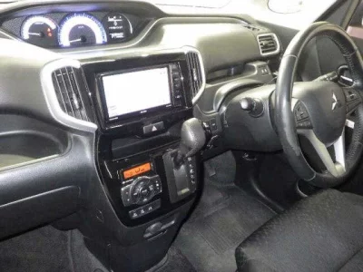 Mitsubishi DELICA D2