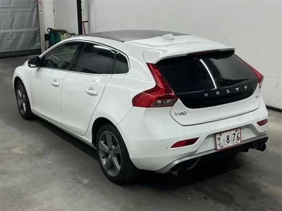 Volvo V40