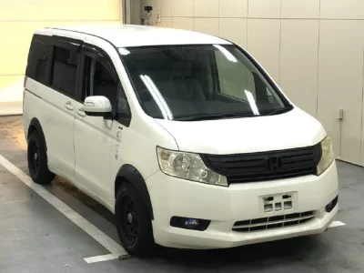 Honda STEP WAGON  с аукциона в Японии