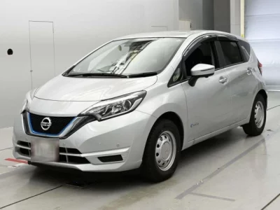 Nissan NOTE  с аукциона в Японии