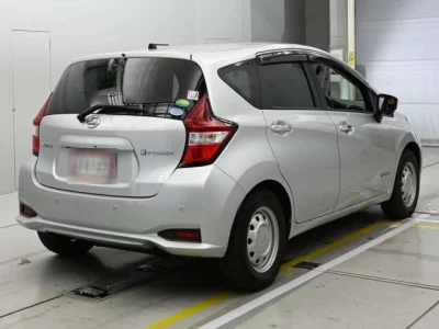 Nissan NOTE  с аукциона в Японии