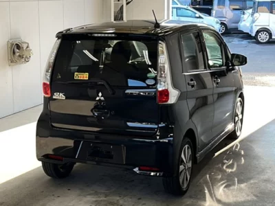 Mitsubishi EK CUSTOM