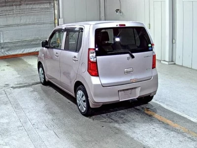 Suzuki WAGON R  с аукциона в Японии