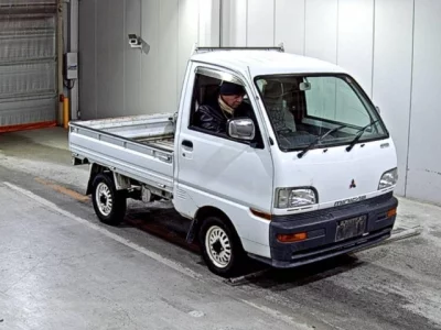 Mitsubishi MINICAB TRUCK