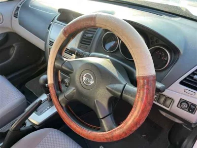 Nissan WINGROAD  с аукциона в Японии