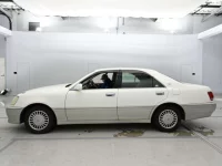 Toyota CROWN лот № 90169 оценка 3.5  с аукциона в Японии 3
