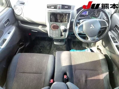 Mitsubishi EK CUSTOM