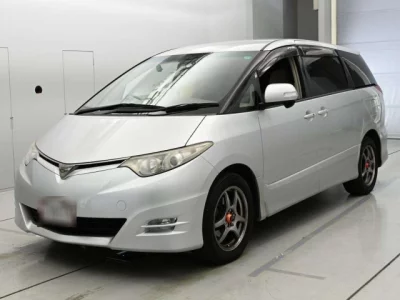 Toyota ESTIMA  с аукциона в Японии