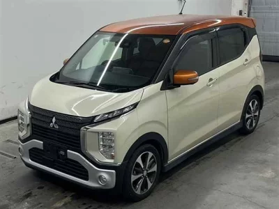 Mitsubishi EK X
