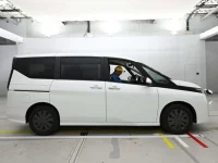 Nissan SERENA лот № 36273 оценка 5  с аукциона в Японии 2