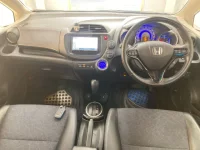 Honda FIT SHUTTLE лот № 3131 оценка 3.5  с аукциона в Японии 2