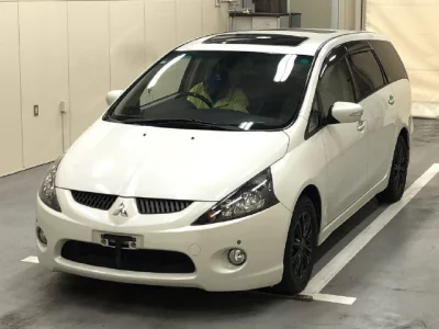 Mitsubishi GRANDIS