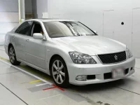 Toyota CROWN лот № 90209 оценка R  с аукциона в Японии 4