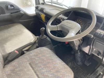 Isuzu ELF  с аукциона в Японии