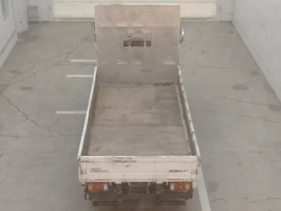 Isuzu ELF  с аукциона в Японии