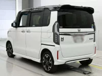 Honda N BOX лот № 13081 оценка 3.5  с аукциона в Японии 5