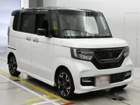 Honda N BOX лот № 13081 оценка 3.5  с аукциона в Японии 4