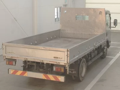Isuzu ELF  с аукциона в Японии