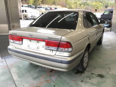 Nissan SUNNY