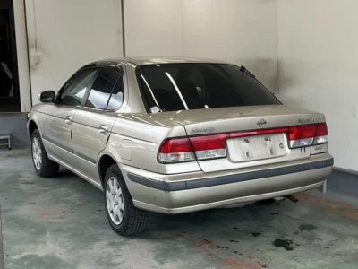 Nissan SUNNY