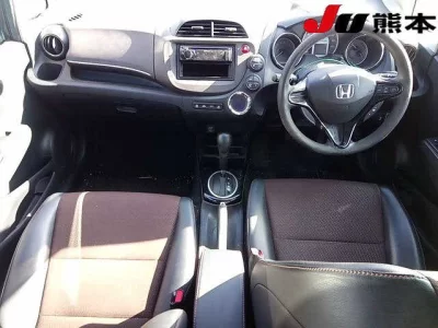 Honda FIT SHUTTLE  с аукциона в Японии