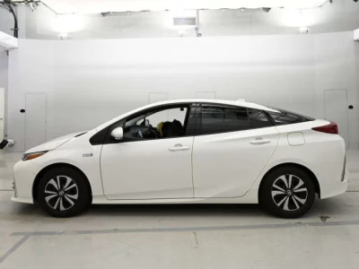 Toyota PRIUS PHV