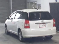 Toyota WISH лот № 4623 оценка R  с аукциона в Японии 1