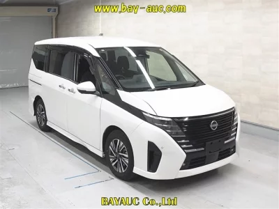 Nissan SERENA  с аукциона в Японии
