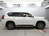 Toyota LAND CRUISER PRADO лот № 30187 оценка 3.5  с аукциона в Японии 2