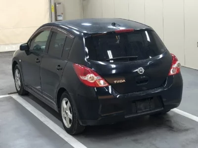 Nissan TIIDA