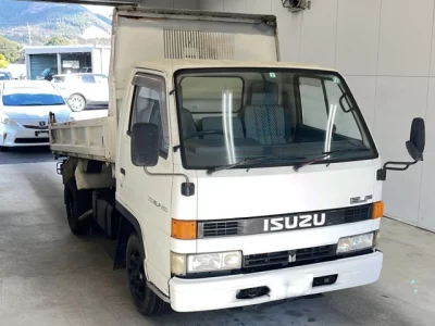 Isuzu ELF  с аукциона в Японии