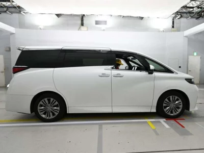 Toyota ALPHARD  с аукциона в Японии