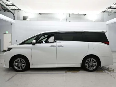 Toyota ALPHARD  с аукциона в Японии