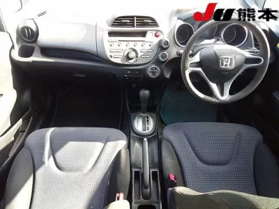 Honda FIT  с аукциона в Японии