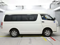 Toyota REGIUS ACE VAN лот № 30189 оценка 3.5  с аукциона в Японии 2