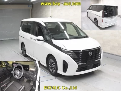 Nissan SERENA  с аукциона в Японии