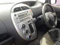 Toyota RACTIS лот № 4631 оценка 3  с аукциона в Японии 2