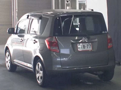 Toyota RACTIS  с аукциона в Японии