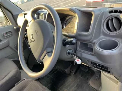 Mitsubishi MINICAB VAN