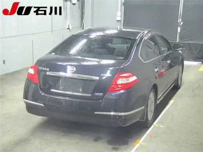 Nissan TEANA