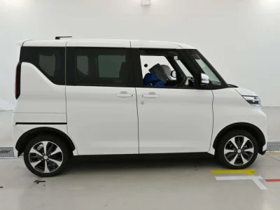 Mitsubishi EK X SPACE