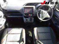Toyota VOXY лот № 1527 оценка 3.5  с аукциона в Японии 2