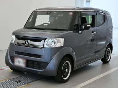 Honda N BOX SLASH