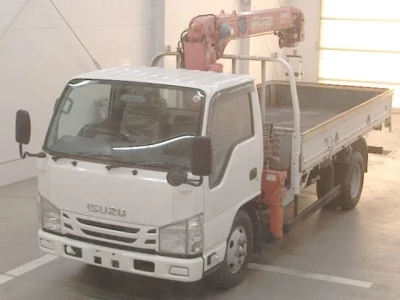 Isuzu ELF  с аукциона в Японии