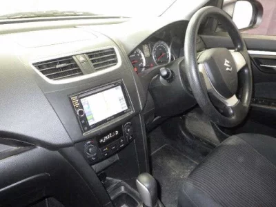 Suzuki SWIFT  с аукциона в Японии