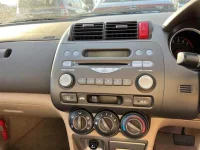 Honda FIT лот № 70020 оценка 4  с аукциона в Японии 5