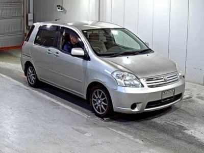 Toyota RAUM