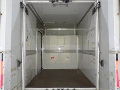 Isuzu ELF  с аукциона в Японии