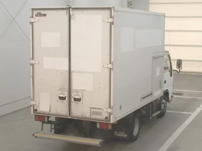 Isuzu ELF  с аукциона в Японии