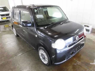 Daihatsu MIRA  с аукциона в Японии